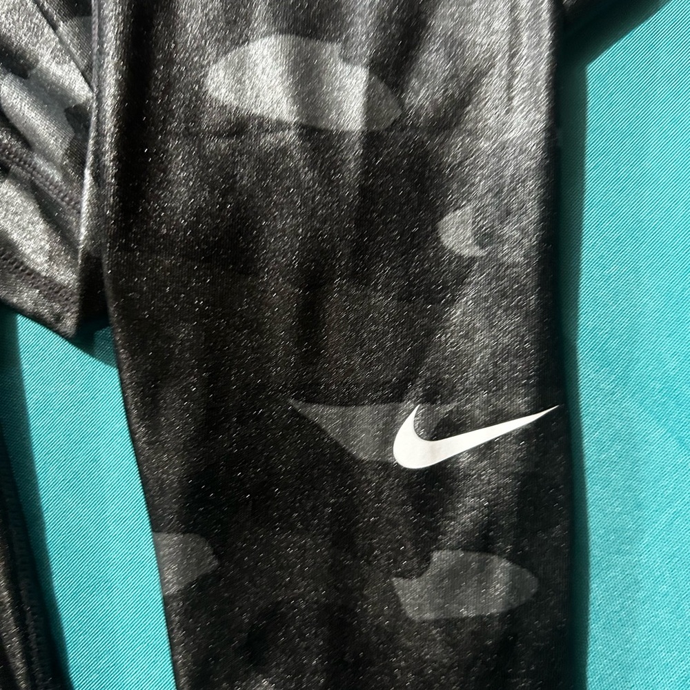 Nike shiny metallic Black /grey Dri-FIT Performance leggings